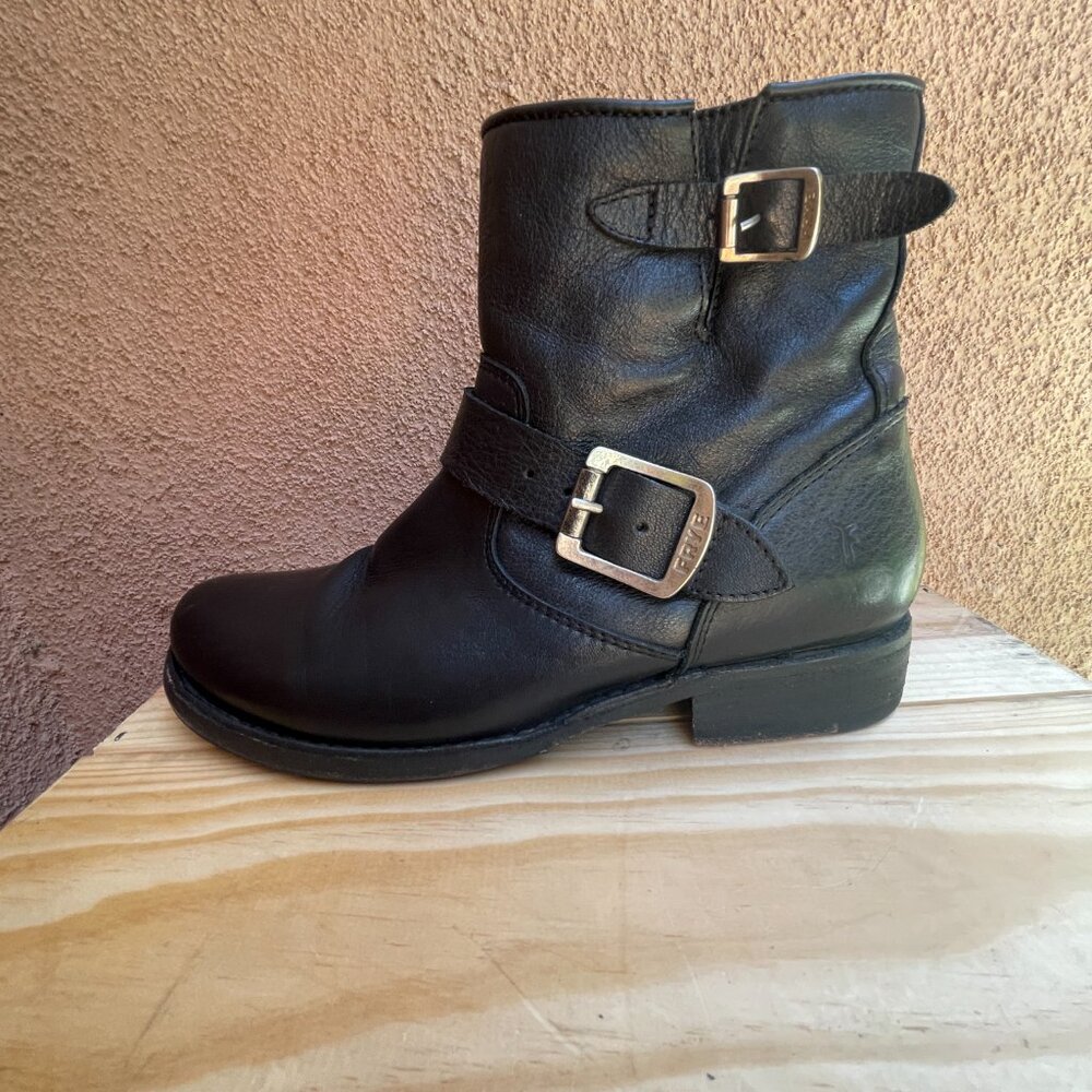 Frye Vicky Engineer 6 inch black 100% leather buckle moto boots ankle booties - Picture 13 of 16